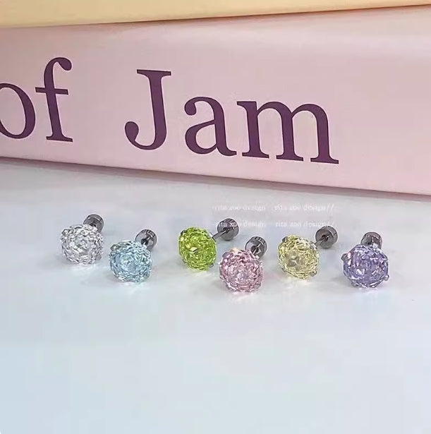 ylyspジルコニアのピアス